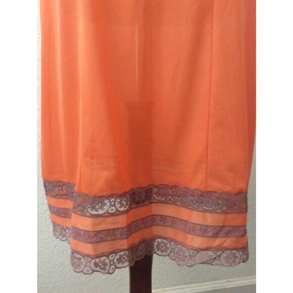 Walker Reid Vintage Slip Lace Trim Sleepwear - Picture 6 of 11